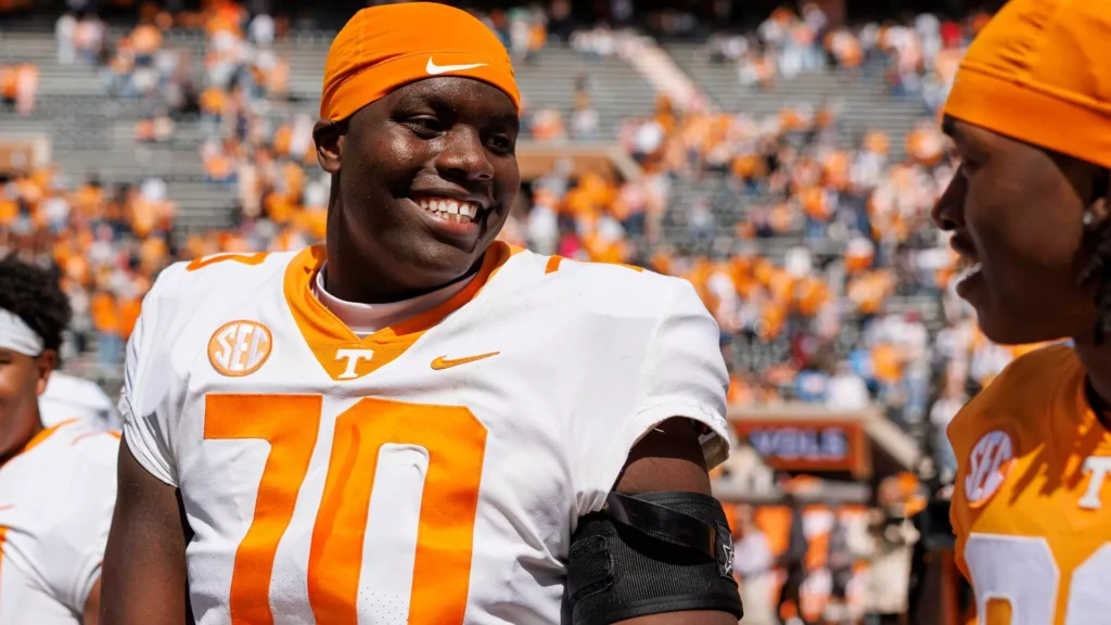 Tennessee freshman offensive lineman, David Sanders Jr. 
